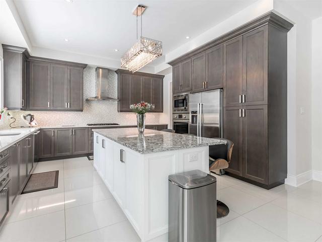 22 Somer Rumm Crt, House detached with 4 bedrooms, 5 bathrooms and 9 parking in Whitchurch Stouffville ON | Image 5