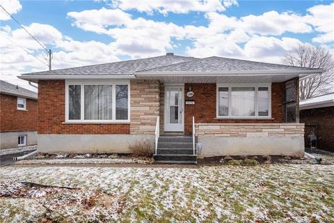 1131 Fifth Street E, Cornwall, ON, K6H2M9 | Card Image