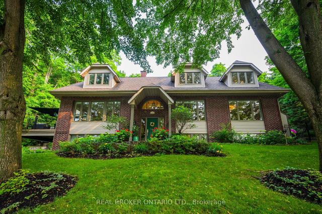 139 Oaklands Park Crt, House detached with 4 bedrooms, 4 bathrooms and 9 parking in Burlington ON | Image 15