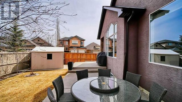 39 Panatella Crescent Nw, House detached with 4 bedrooms, 2 bathrooms and 4 parking in Calgary AB | Image 36