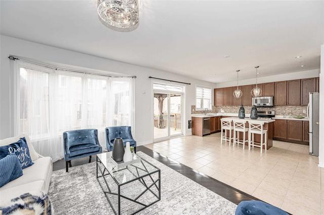 363 Messure Cres, House detached with 4 bedrooms, 4 bathrooms and 4 parking in Milton ON | Image 4
