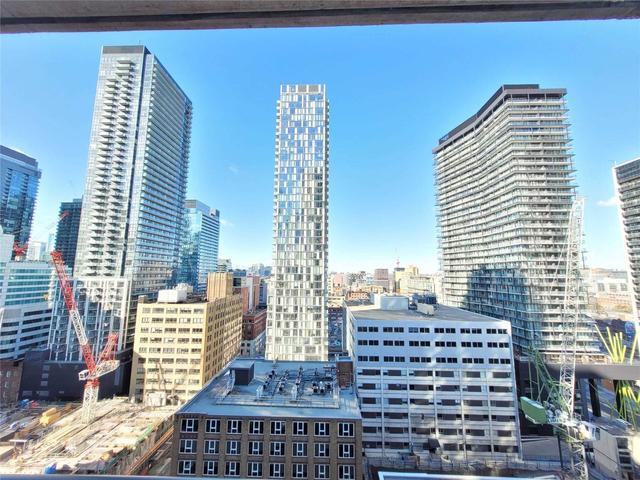 1501 - 290 Adelaide St W, Condo with 2 bedrooms, 1 bathrooms and 0 parking in Toronto ON | Image 9