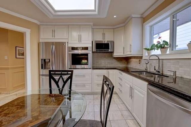2469 Glamworth Cres, House semidetached with 4 bedrooms, 2 bathrooms and 3 parking in Mississauga ON | Image 35