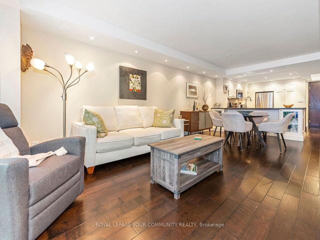 310 - 28 Hollywood Ave, Condo with 1 bedrooms, 1 bathrooms and 1 parking in Toronto ON | Image 8