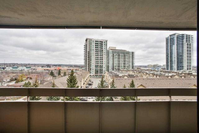 810 - 1210 Radom St, Condo with 3 bedrooms, 2 bathrooms and 1 parking in Pickering ON | Image 11