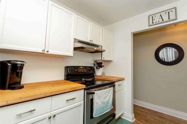 104 - 460 Wellington St, Condo with 2 bedrooms, 2 bathrooms and 1 parking in London ON | Image 3