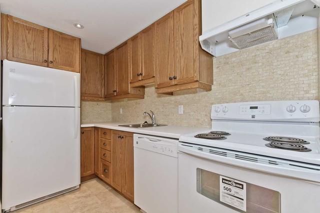 3 bsmnt - 624 Huron St, House other with 2 bedrooms, 2 bathrooms and 0 parking in Toronto ON | Image 36