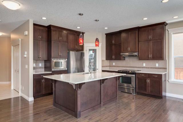 121 Aspenshire Crescent Sw, House detached with 5 bedrooms, 3 bathrooms and 4 parking in Calgary AB | Image 4