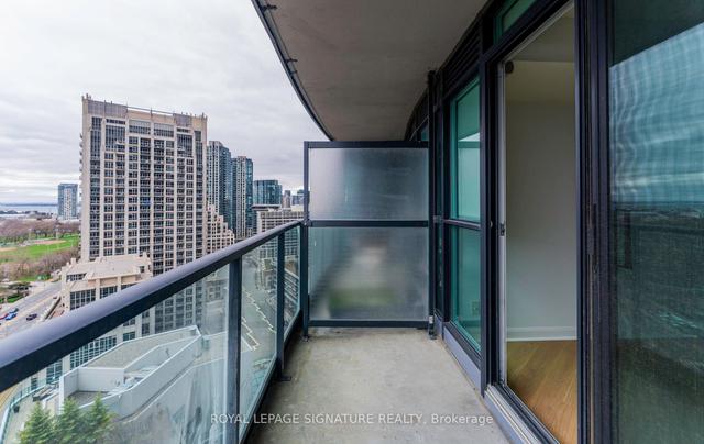 2006 - 600 Fleet St, Condo with 2 bedrooms, 2 bathrooms and 1 parking in Toronto ON | Image 3