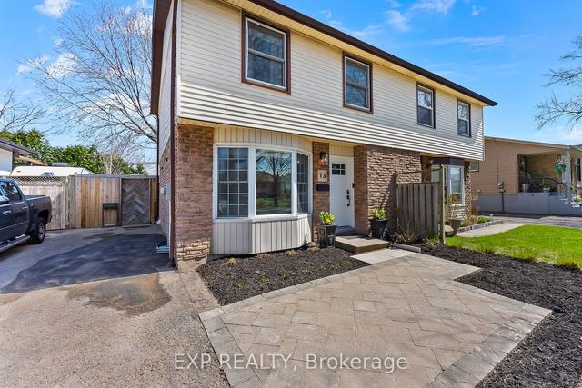 13 Barry St, House semidetached with 3 bedrooms, 2 bathrooms and 2 parking in St. Catharines ON | Image 1