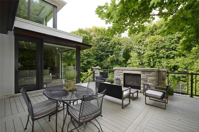215 Forest Hill Rd, House detached with 3 bedrooms, 5 bathrooms and 3 parking in Toronto ON | Image 26