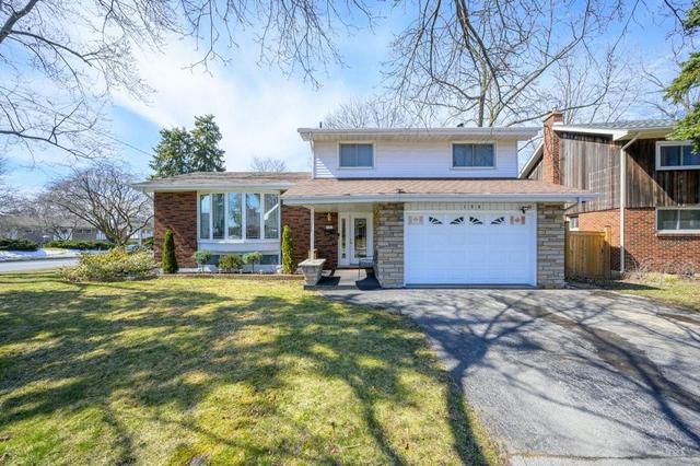 192 Buckingham Drive, House detached with 3 bedrooms, 1 bathrooms and 4 parking in Hamilton ON | Image 1