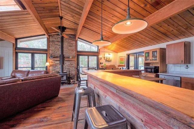 10352 Georgian Bay Shore, House detached with 3 bedrooms, 2 bathrooms and 0 parking in Georgian Bay ON | Image 7