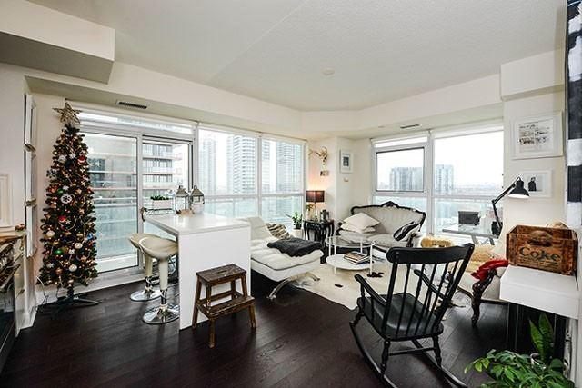 1903 - 33 Shore Breeze Dr, Condo with 2 bedrooms, 2 bathrooms and 1 parking in Toronto ON | Image 4
