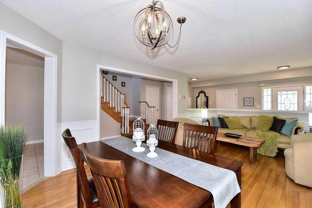 235 Sprucewood Cres, House detached with 3 bedrooms, 4 bathrooms and 2 parking in Clarington ON | Image 6
