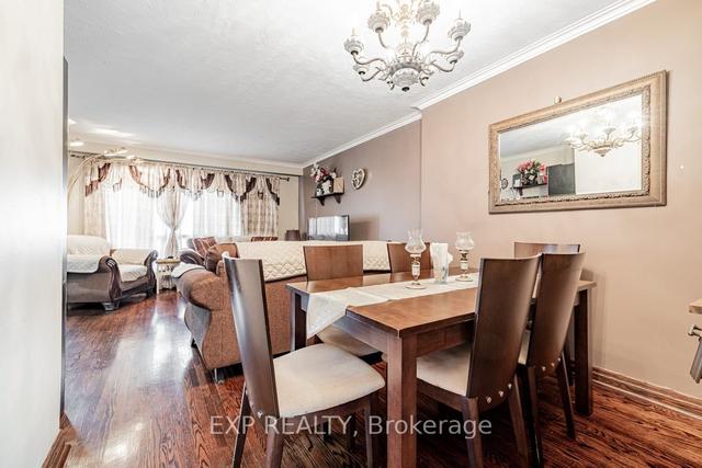 110 Navenby Cres, House semidetached with 4 bedrooms, 3 bathrooms and 6 parking in Toronto ON | Image 2