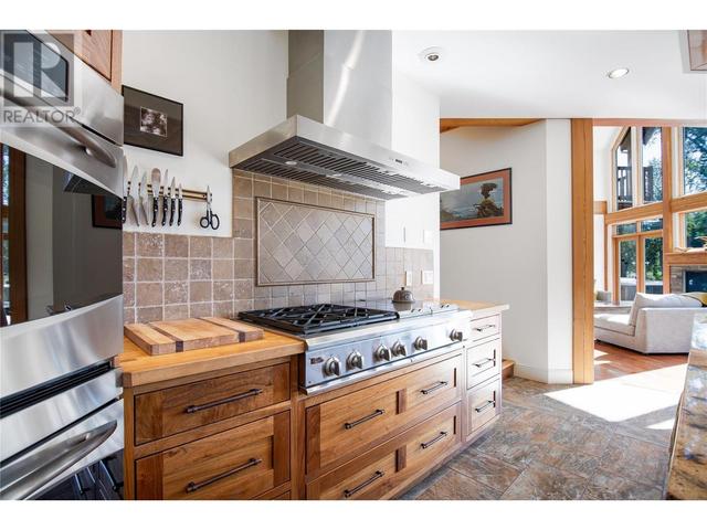 2388 Lawrence Road, House detached with 3 bedrooms, 2 bathrooms and 20 parking in North Okanagan D BC | Image 30