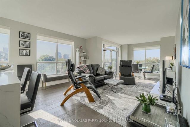 807 - 10 Delisle Ave, Condo with 2 bedrooms, 2 bathrooms and 1 parking in Toronto ON | Image 4