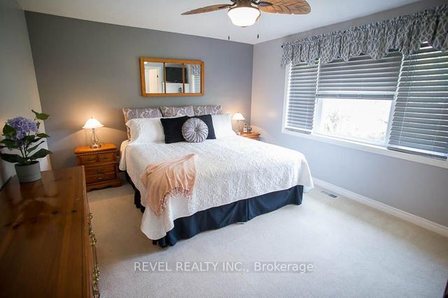 81 Victor Blvd, House detached with 2 bedrooms, 3 bathrooms and 4 parking in Brant ON | Image 14