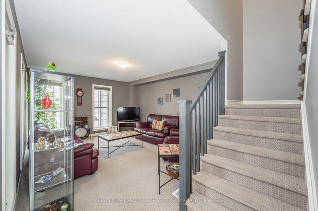 15 - 101 Frederick Dr, Townhouse with 3 bedrooms, 3 bathrooms and 1 parking in Guelph ON | Image 4