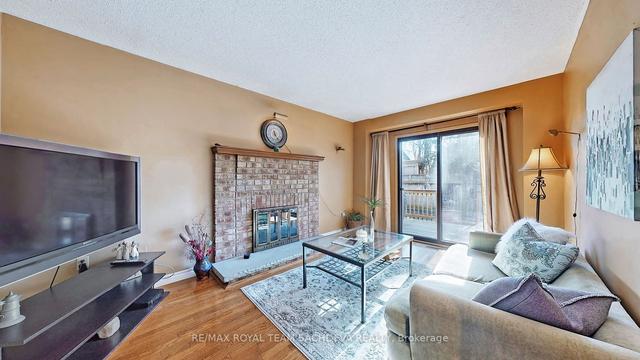 109 Rollo Dr, House detached with 3 bedrooms, 3 bathrooms and 4 parking in Ajax ON | Image 36