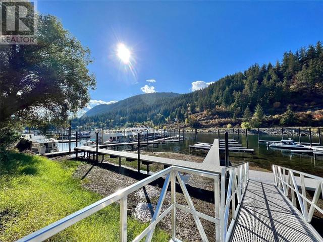 b304 - 1118 Riverside Avenue, Condo with 2 bedrooms, 2 bathrooms and 2 parking in Sicamous BC | Image 21