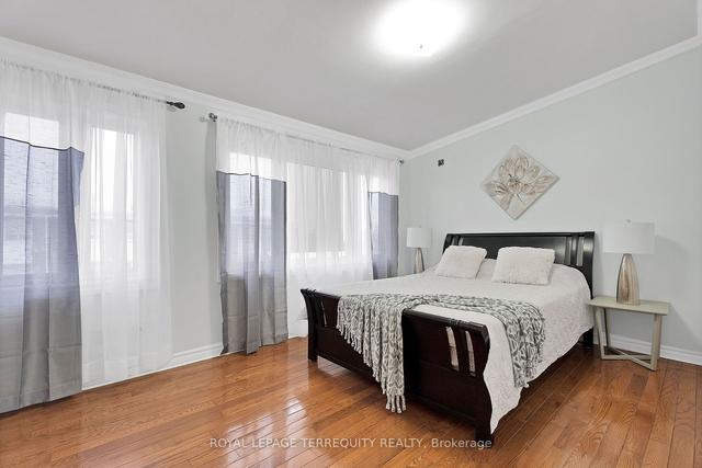 10 San Carmelo Way, Townhouse with 3 bedrooms, 2 bathrooms and 3 parking in Toronto ON | Image 7