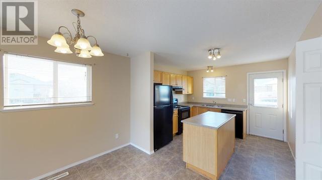 8202 114 Street, House semidetached with 3 bedrooms, 1 bathrooms and 2 parking in Grande Prairie AB | Image 12
