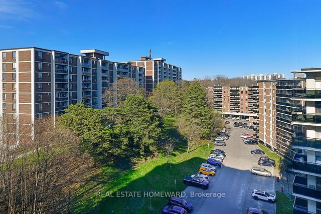 1111 - 4 Park Vista, Condo with 1 bedrooms, 1 bathrooms and 1 parking in Toronto ON | Image 3