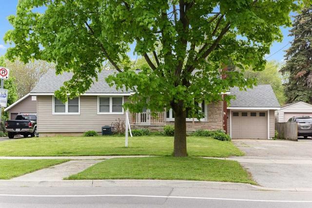 554 Geneva St, House detached with 3 bedrooms, 2 bathrooms and 5 parking in St. Catharines ON | Image 34