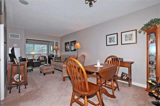332 - 600 Queens Quay W, Condo with 1 bedrooms, 1 bathrooms and 1 parking in Toronto ON | Image 3