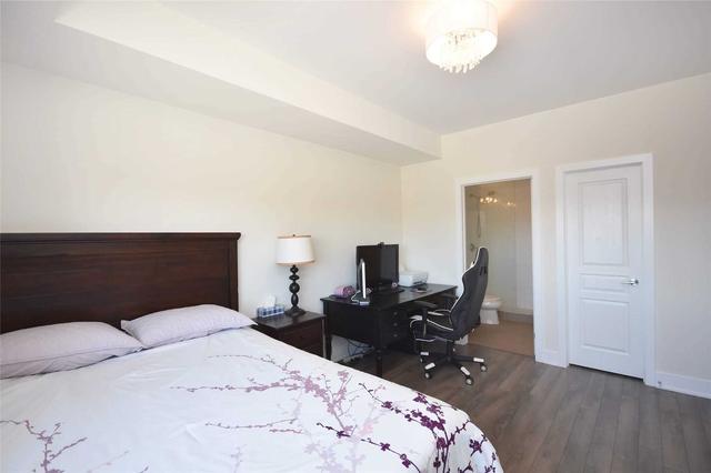 420 - 128 Garden Dr, Condo with 2 bedrooms, 2 bathrooms and 1 parking in Oakville ON | Image 8