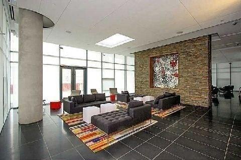 3708 - 21 Widmer St, Condo with 1 bedrooms, 1 bathrooms and null parking in Toronto ON | Image 2