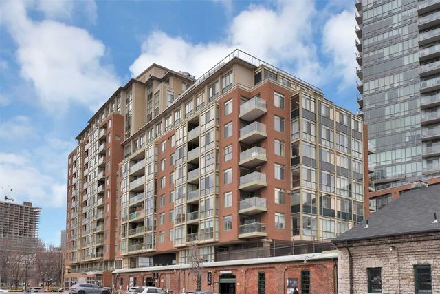 1004 - 39 Parliament St, Condo with 2 bedrooms, 2 bathrooms and 0 parking in Toronto ON | Card Image