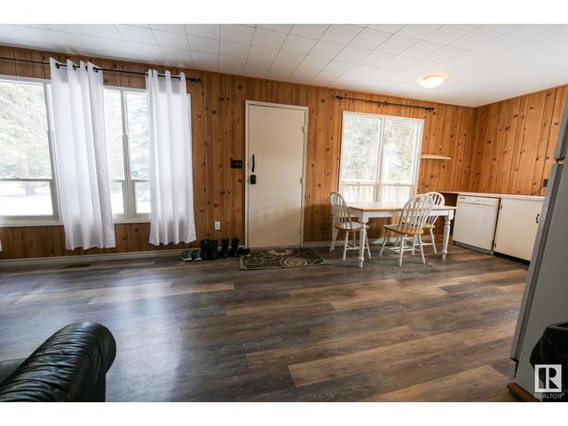 803 8 St, House detached with 3 bedrooms, 1 bathrooms and null parking in Norris Beach AB | Image 17
