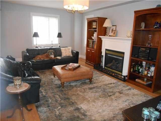 144 Crompton Dr, House detached with 3 bedrooms, 3 bathrooms and 2 parking in Barrie ON | Image 5