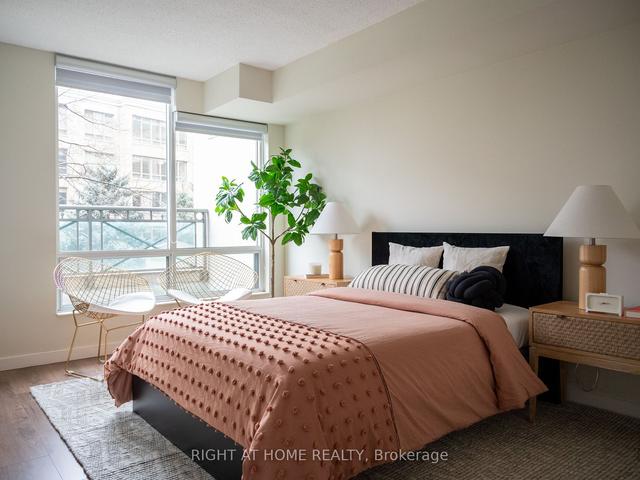 315 - 205 The Donway W, Condo with 2 bedrooms, 2 bathrooms and 1 parking in Toronto ON | Image 6