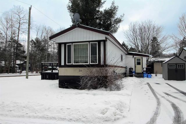 59 Shamrock Cres, House other with 2 bedrooms, 1 bathrooms and 4 parking in Essa ON | Image 2