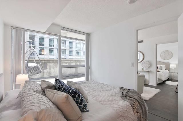 911w - 36 Lisgar St, Condo with 2 bedrooms, 2 bathrooms and 1 parking in Toronto ON | Image 5