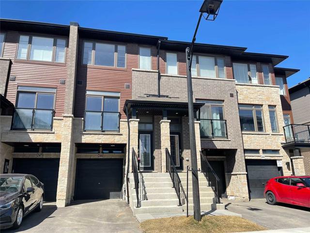 u246 - 30 Times Square Blvd, House attached with 3 bedrooms, 3 bathrooms and 2 parking in Hamilton ON | Image 1