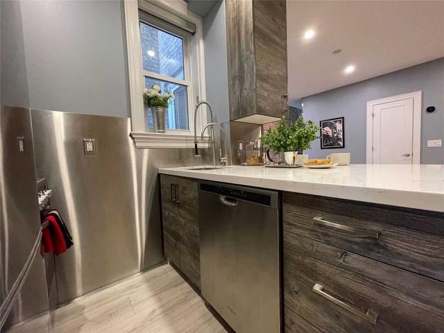 main - 725 Palmerston Ave W, House semidetached with 2 bedrooms, 2 bathrooms and 0 parking in Toronto ON | Image 13
