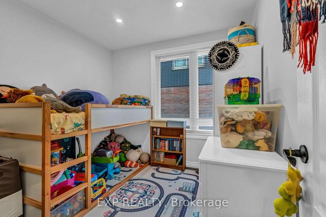 9 Mulock Ave, House detached with 3 bedrooms, 2 bathrooms and 3 parking in Hamilton ON | Image 11