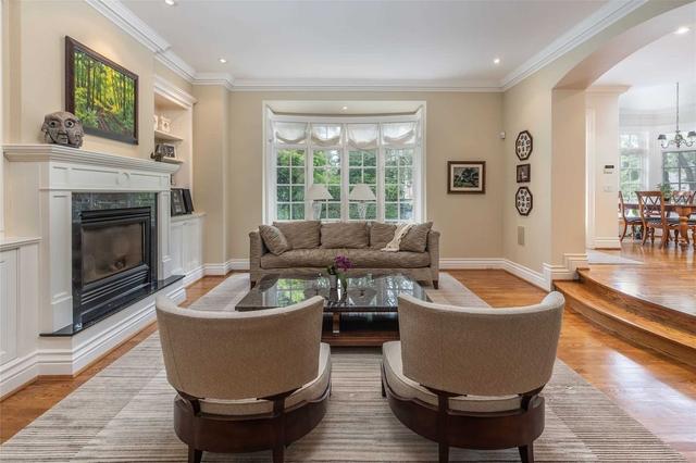 28 Rochester Ave, House detached with 4 bedrooms, 4 bathrooms and 5 parking in Toronto ON | Image 2