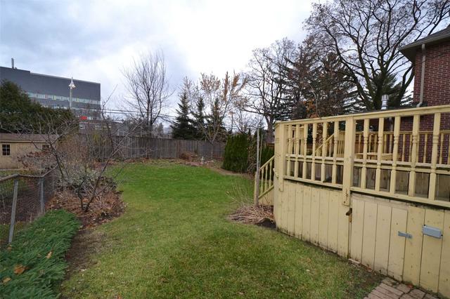 76 Glenvale Blvd, House detached with 3 bedrooms, 2 bathrooms and 3 parking in Toronto ON | Image 6