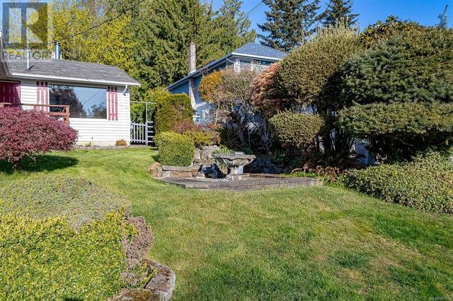 9882 Echo Hts, House detached with 2 bedrooms, 2 bathrooms and 2 parking in North Cowichan BC | Image 43