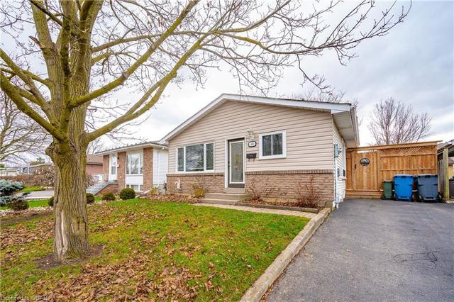 369 West Acres Drive, House detached with 3 bedrooms, 2 bathrooms and 2 parking in Guelph ON | Image 23