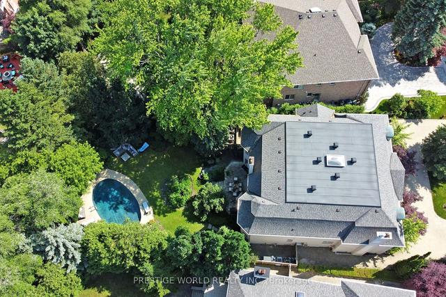 37 Rollscourt Dr, House detached with 5 bedrooms, 8 bathrooms and 9 parking in Toronto ON | Image 33