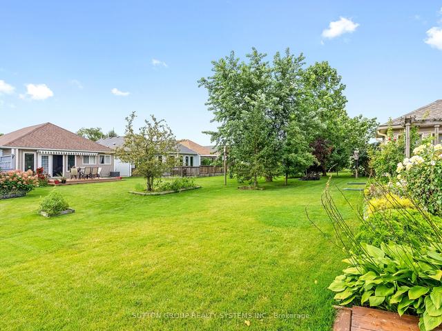 29 Balsam Tr, House detached with 2 bedrooms, 3 bathrooms and 3.5 parking in Norfolk County ON | Image 16