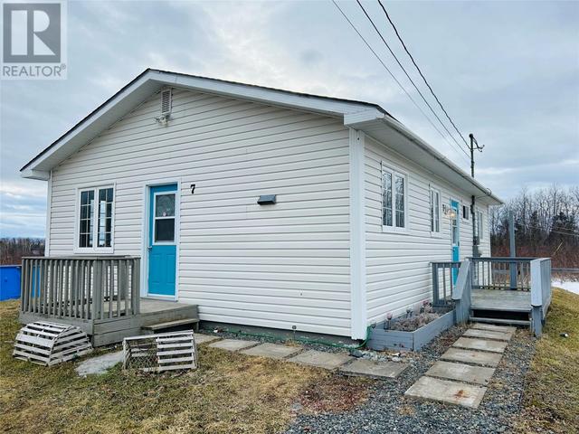 7 Whitmore Street, House detached with 3 bedrooms, 1 bathrooms and null parking in Grand Falls-Windsor NL | Image 2