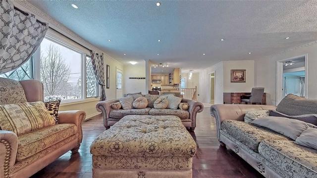 249 Palmer Ave, House detached with 2 bedrooms, 2 bathrooms and 4 parking in Richmond Hill ON | Image 34